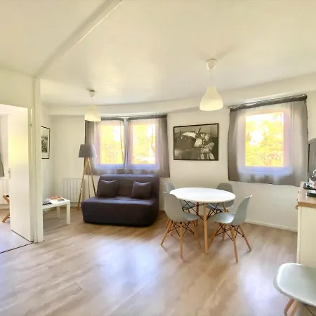 Apartment Avec Parking Centre Pour Sejour Et Affaires *